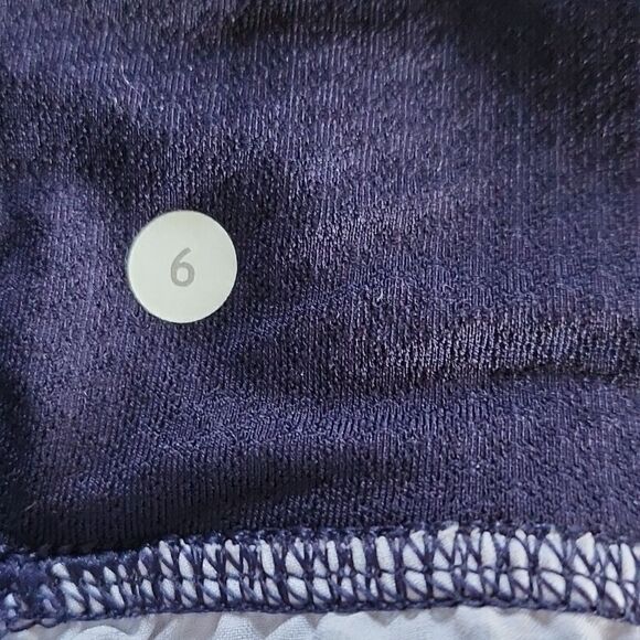 Lululemon Athletica Top - Picture 6 of 8